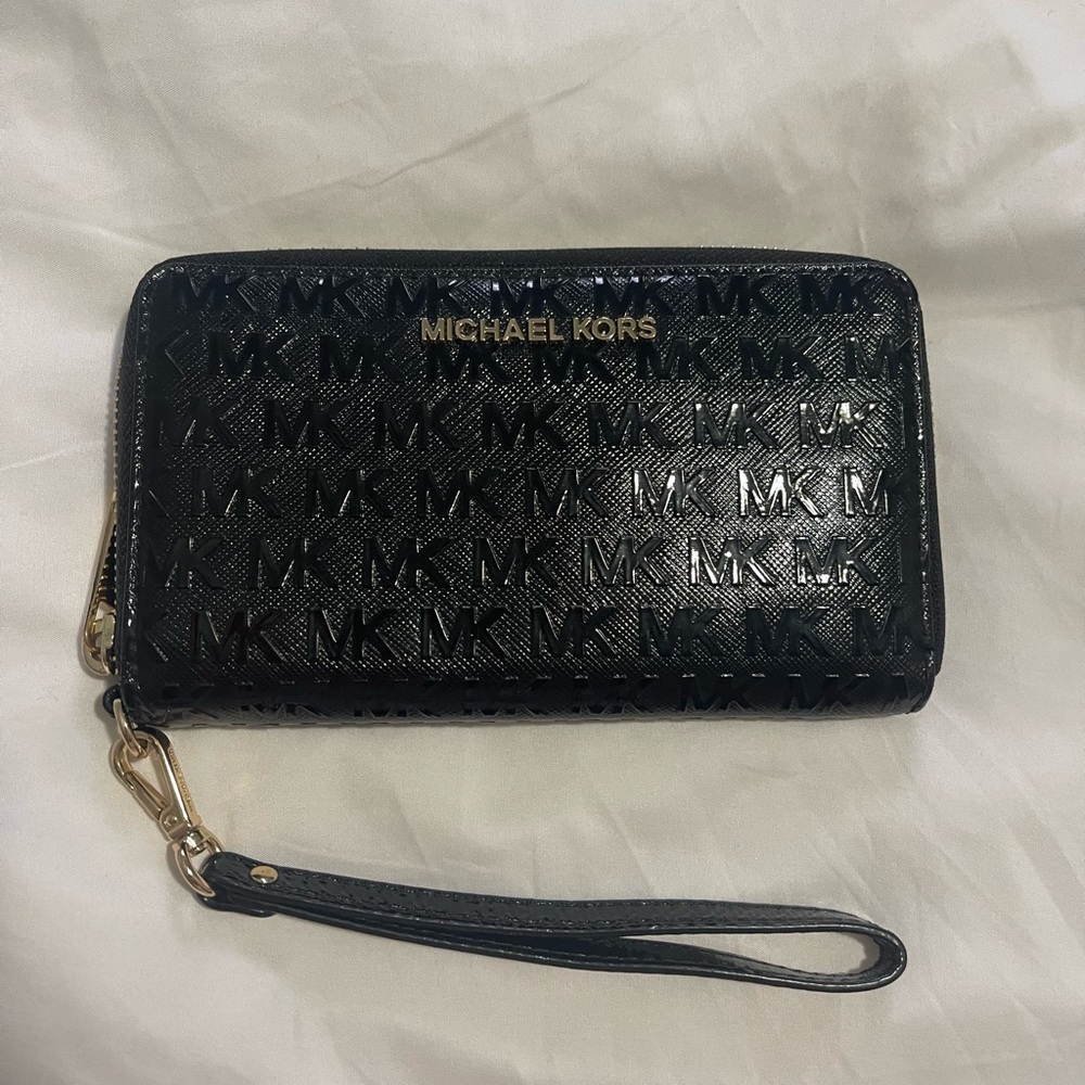Michael Kors Wristlet